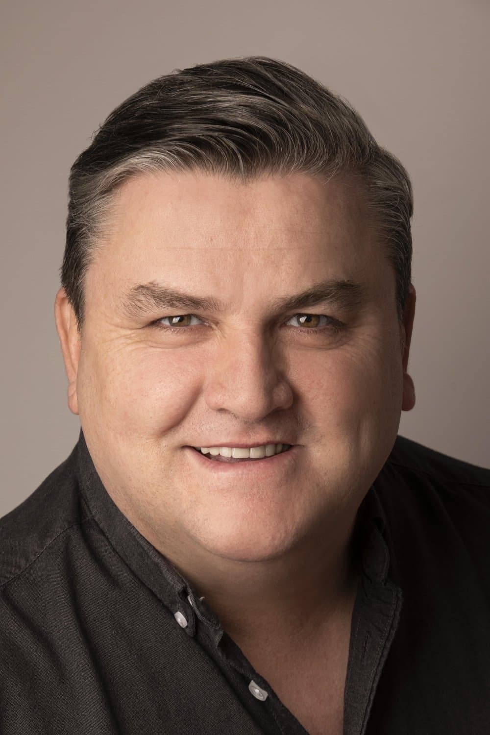 Simon Delaney profile