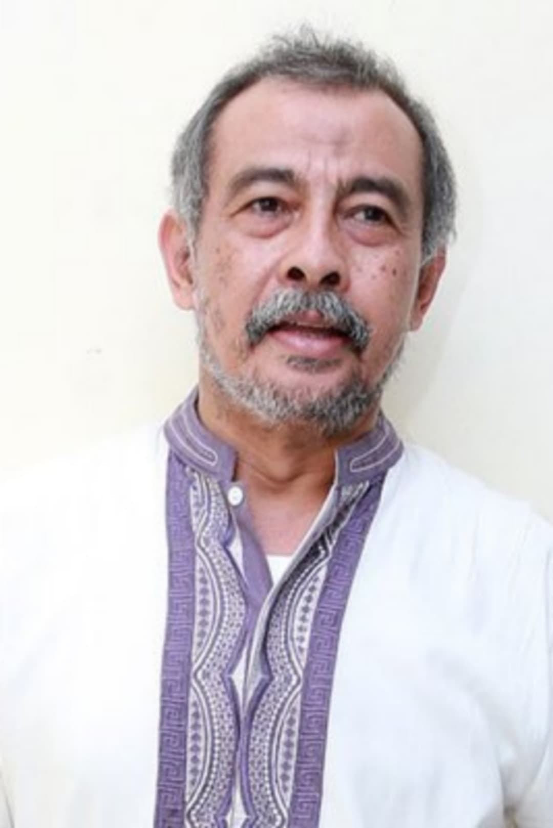 Dolly Martin profile