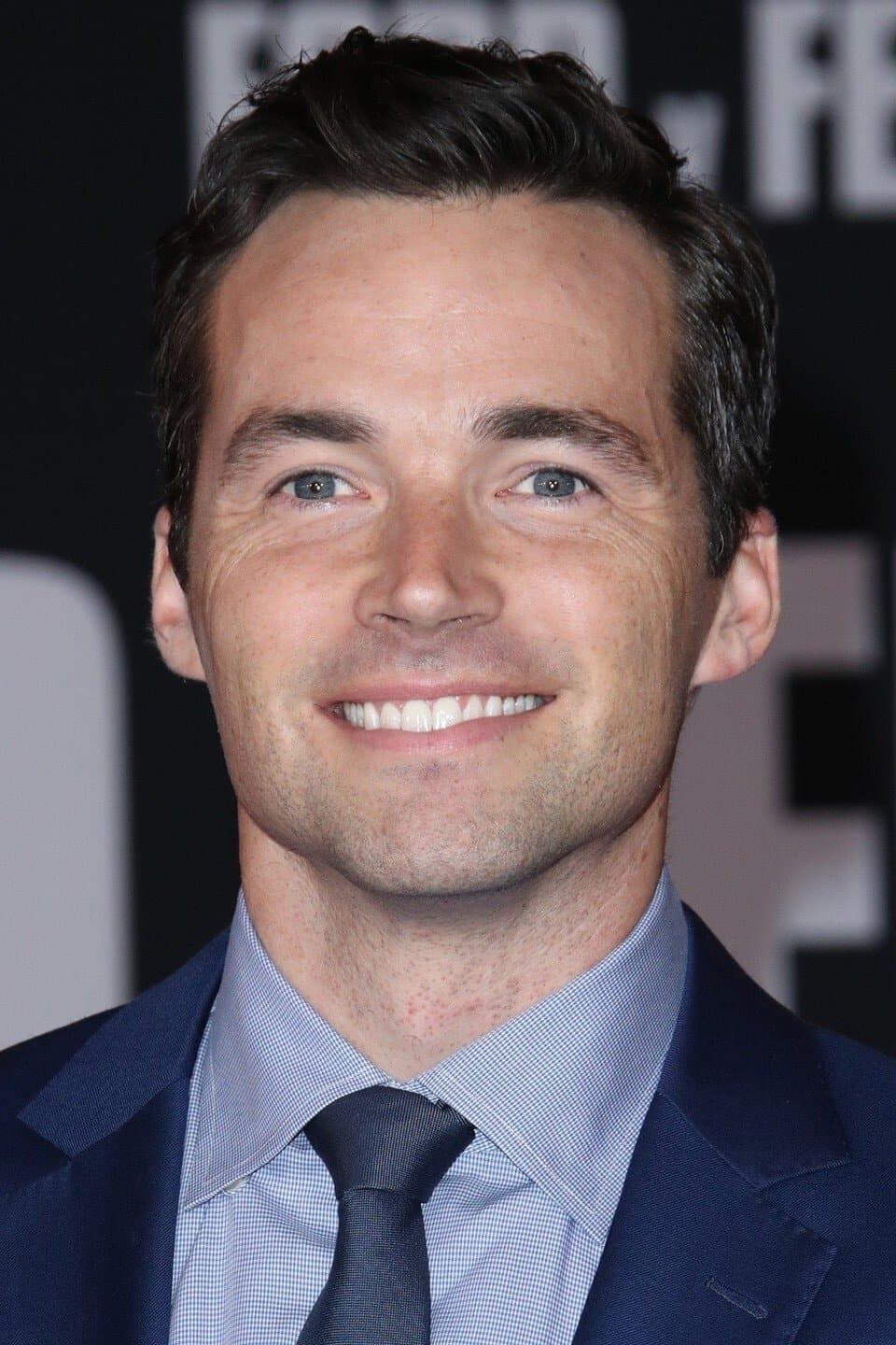 Ian Harding profile