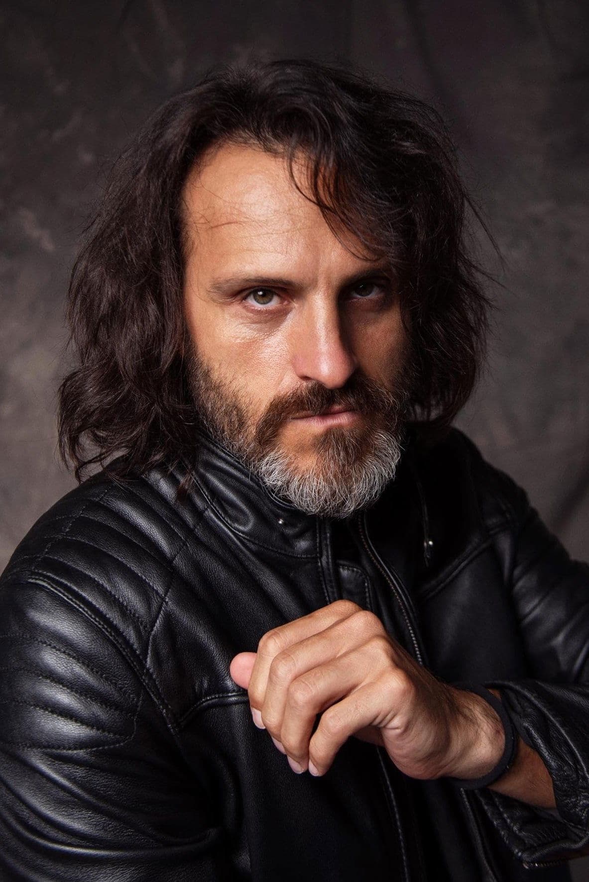 Emiliano Hasan profile