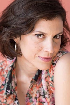 Carmela Poch profile