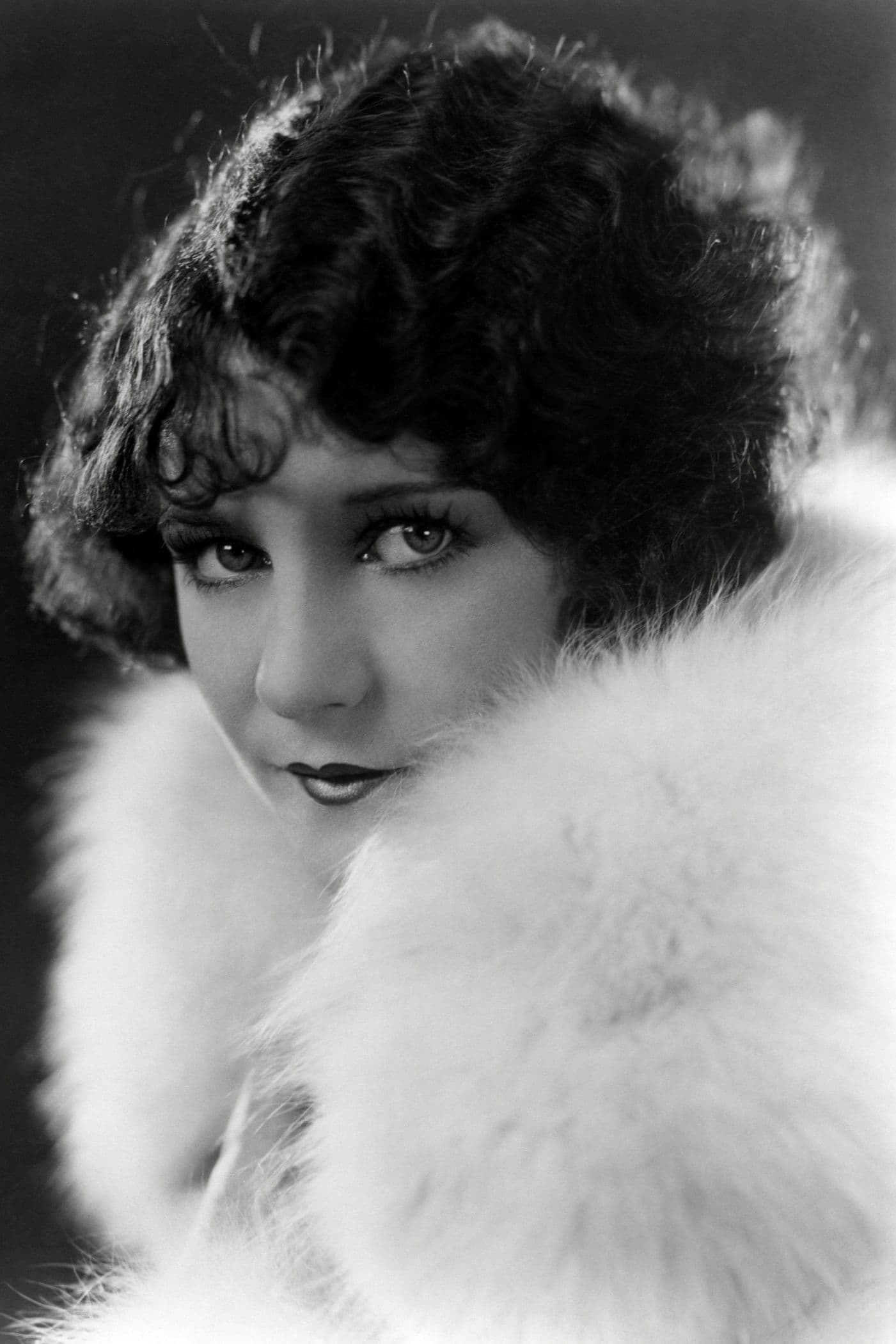 Viola Dana profile