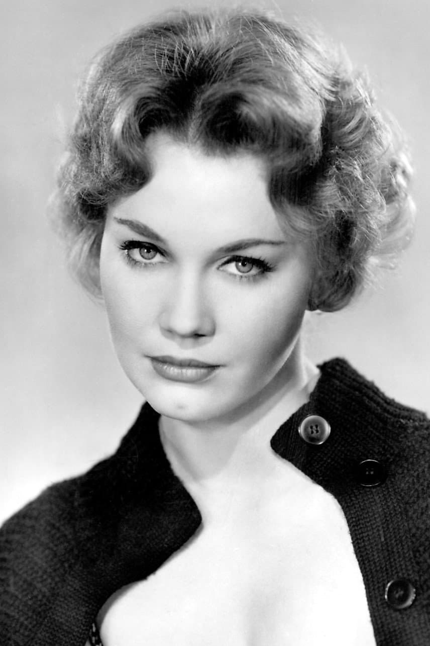 Elizabeth MacRae profile