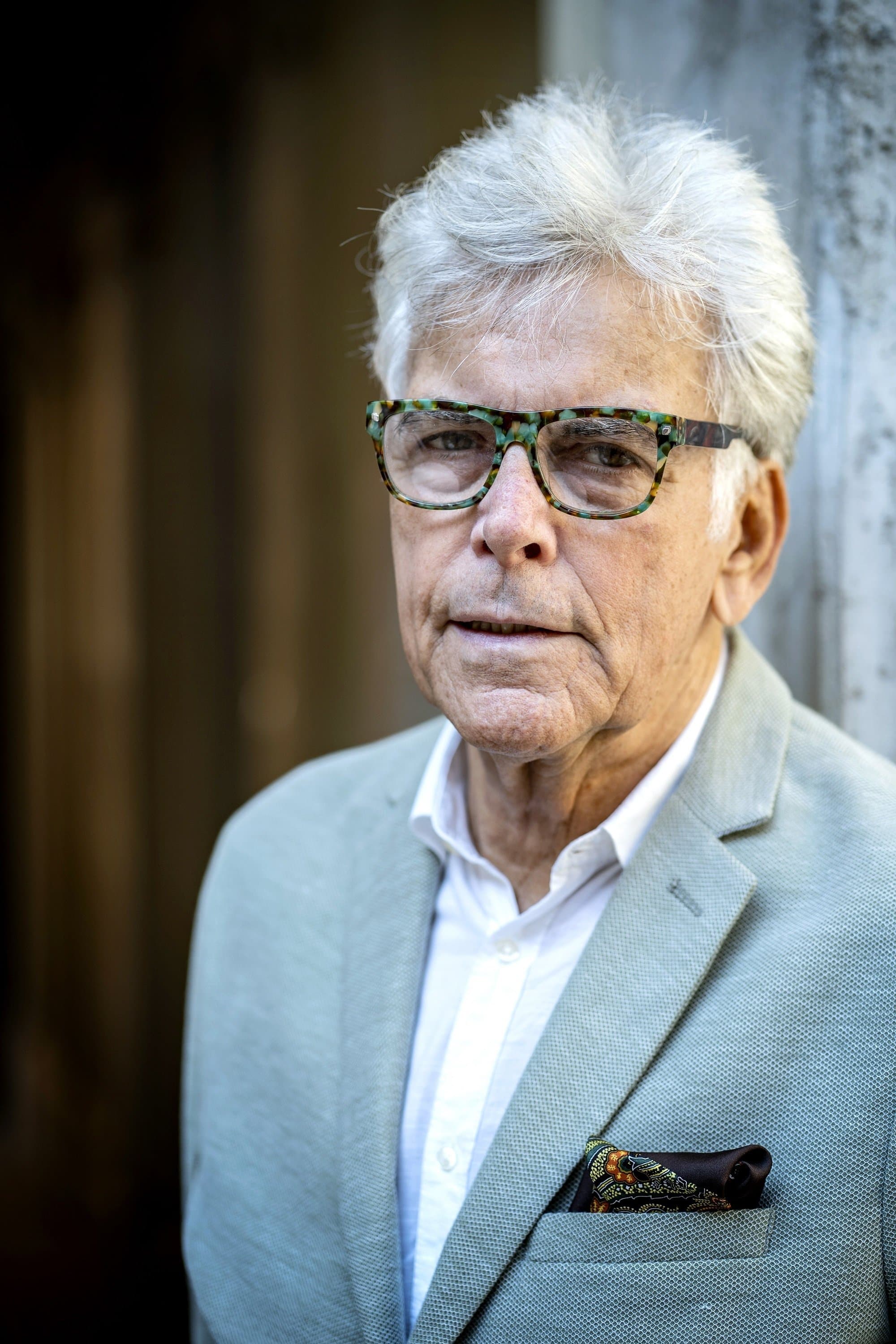 Béla Ernyei profile