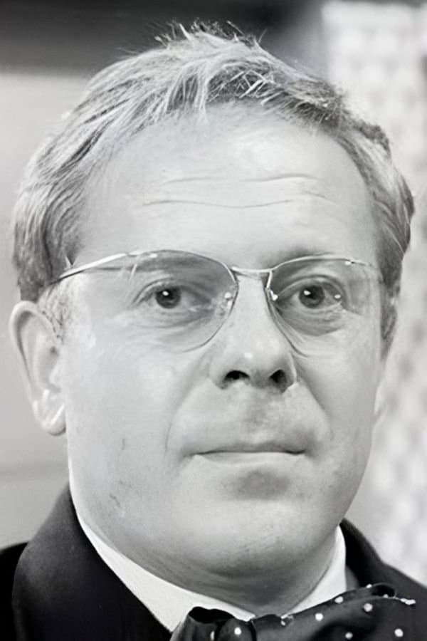 Aubrey Morris profile