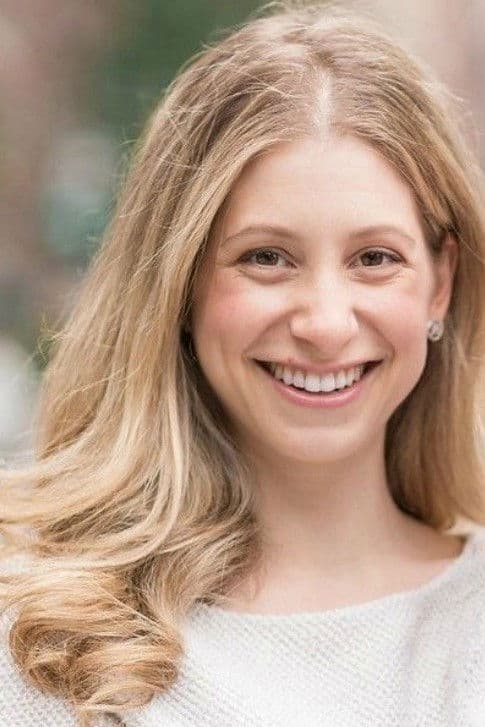 Caitlin Gold profile