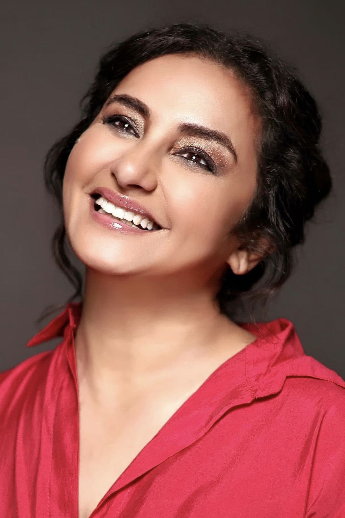 Divya Dutta profile