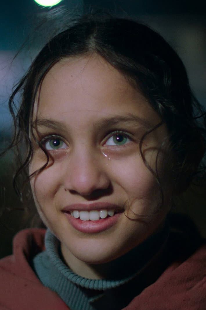 Isha Zainab Kahn profile