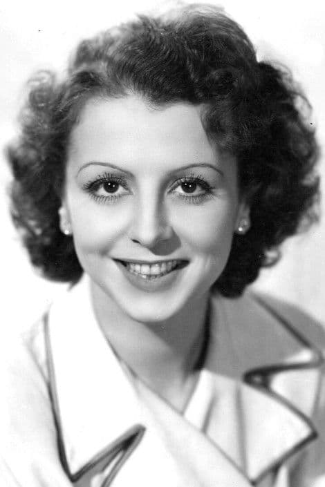 Renée Saint-Cyr profile