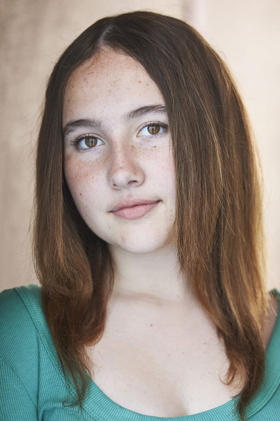 Nhev Scharrel profile