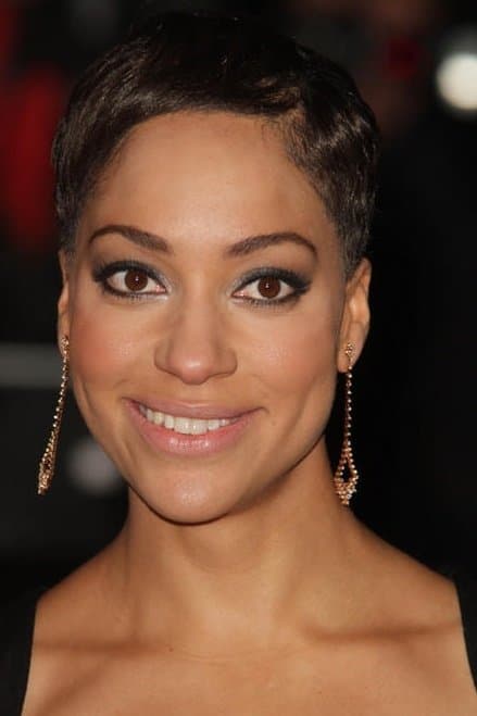 Cush Jumbo profile