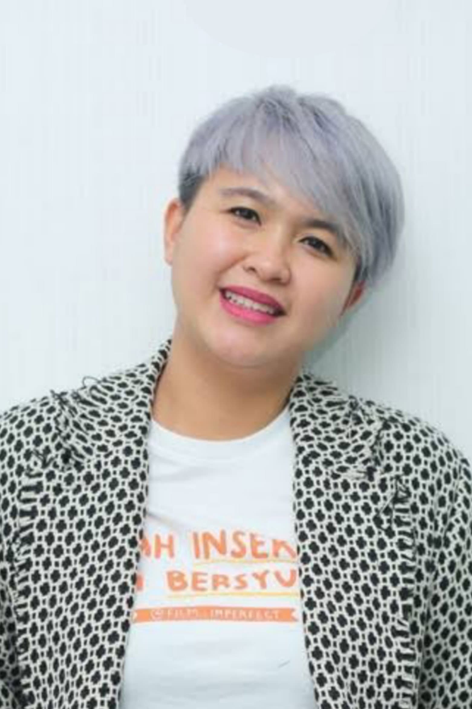 Meira Anastasia profile