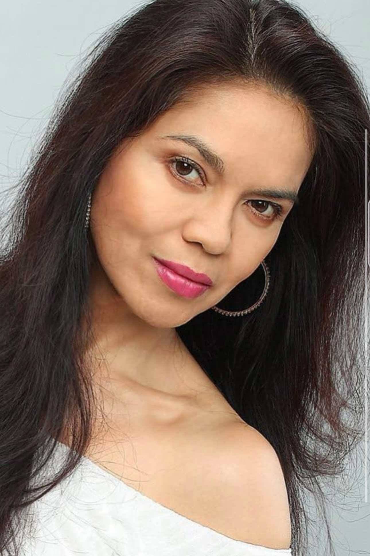Maria Isabel Lopez profile
