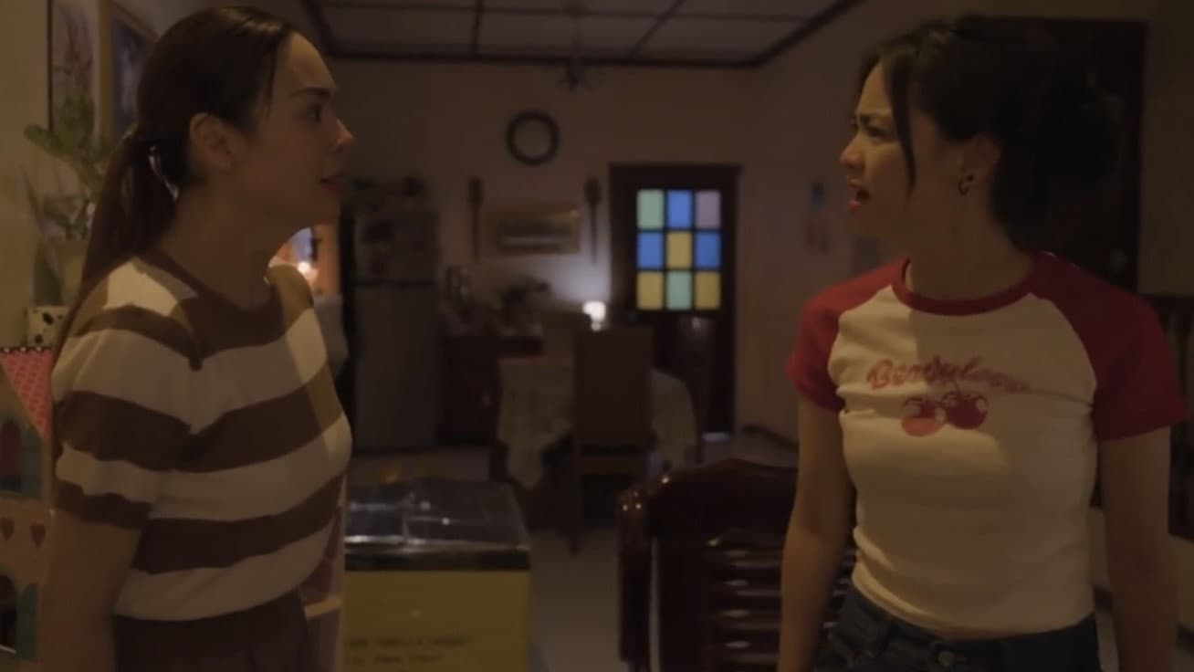 Bahay-bahayan backdrop