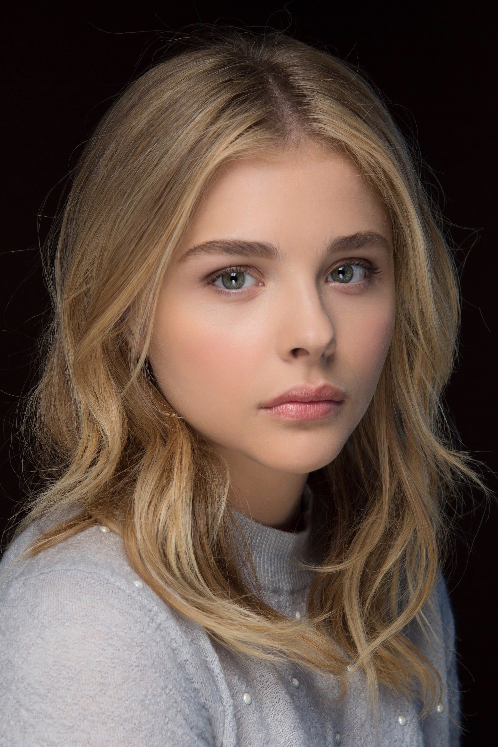 Chloë Grace Moretz profile