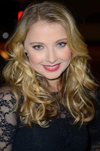 Elisabeth Harnois profile