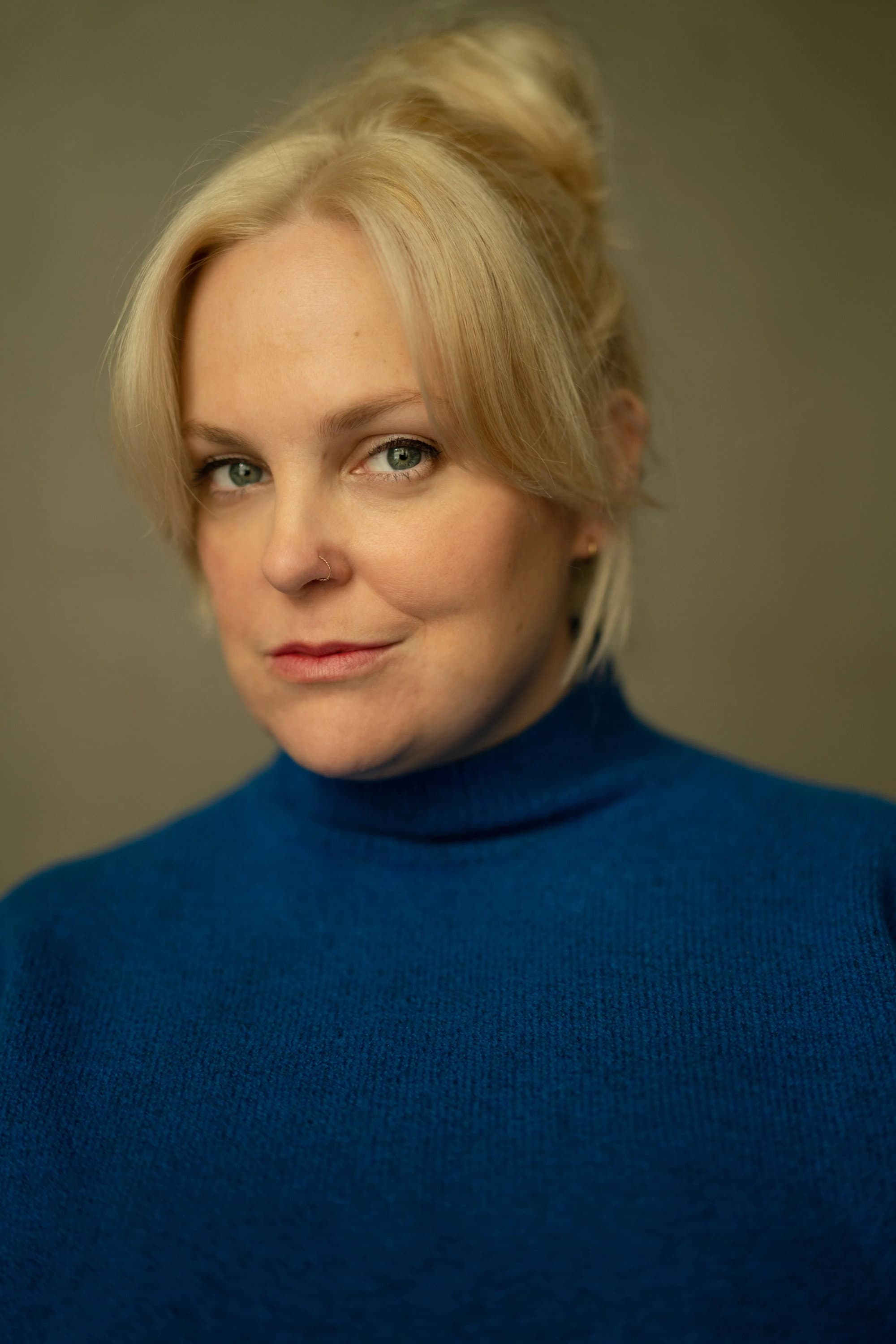 Zoë Roberts profile