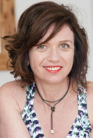 Adriana Abujamra profile