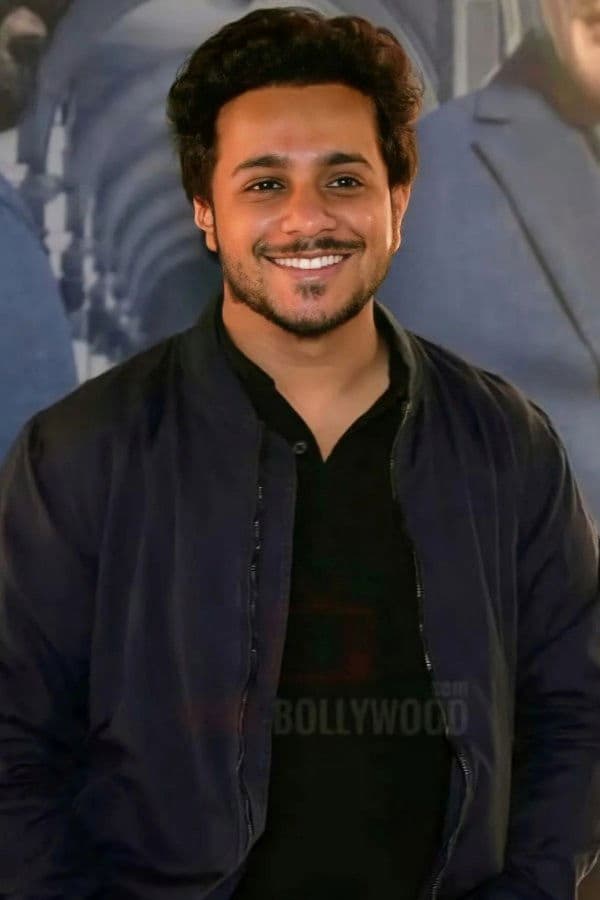 Aamil Keyan Khan profile