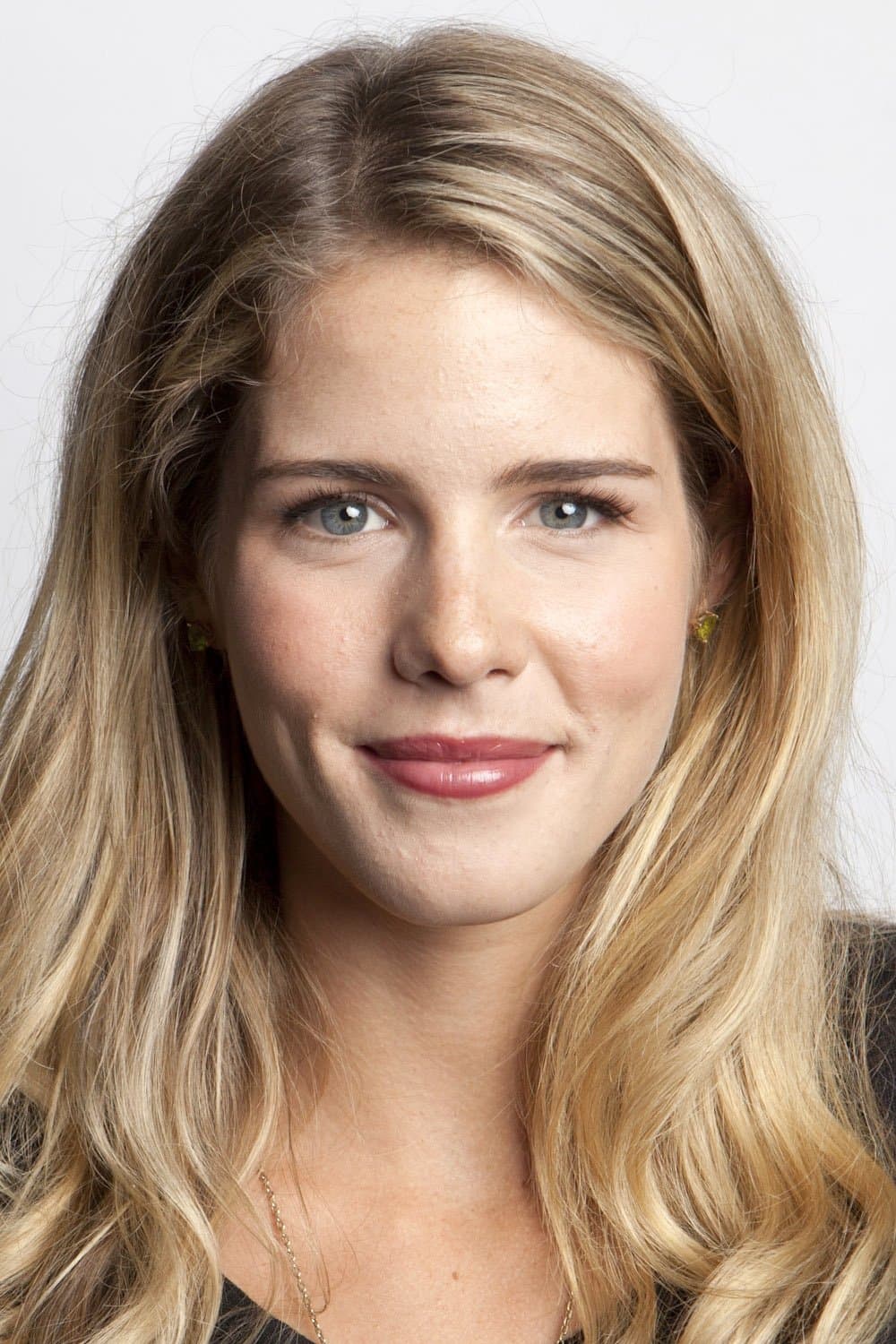 Emily Bett Rickards profile
