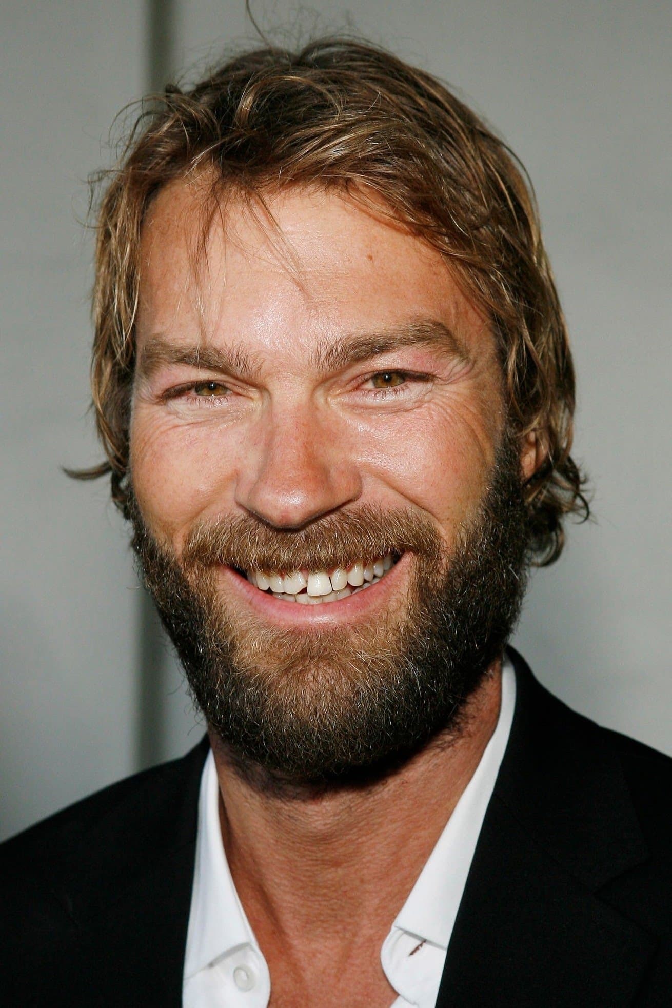 Andrew Wilson profile