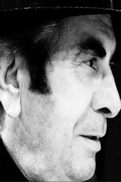 Yannis Liakakos profile