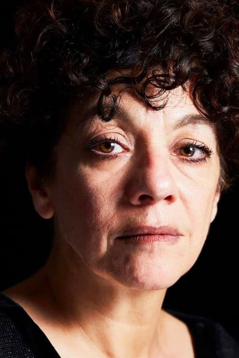 Mónica Raiola profile