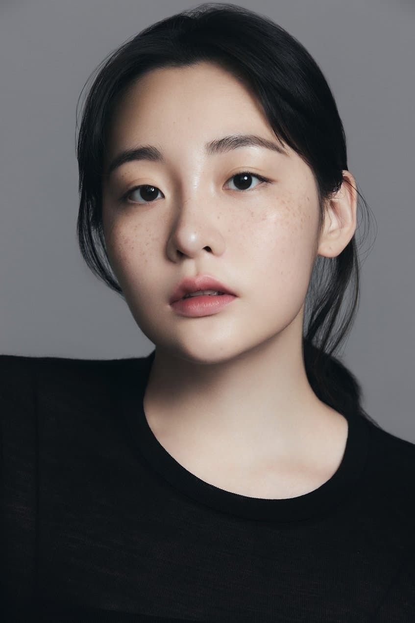 Kim Min-ha profile