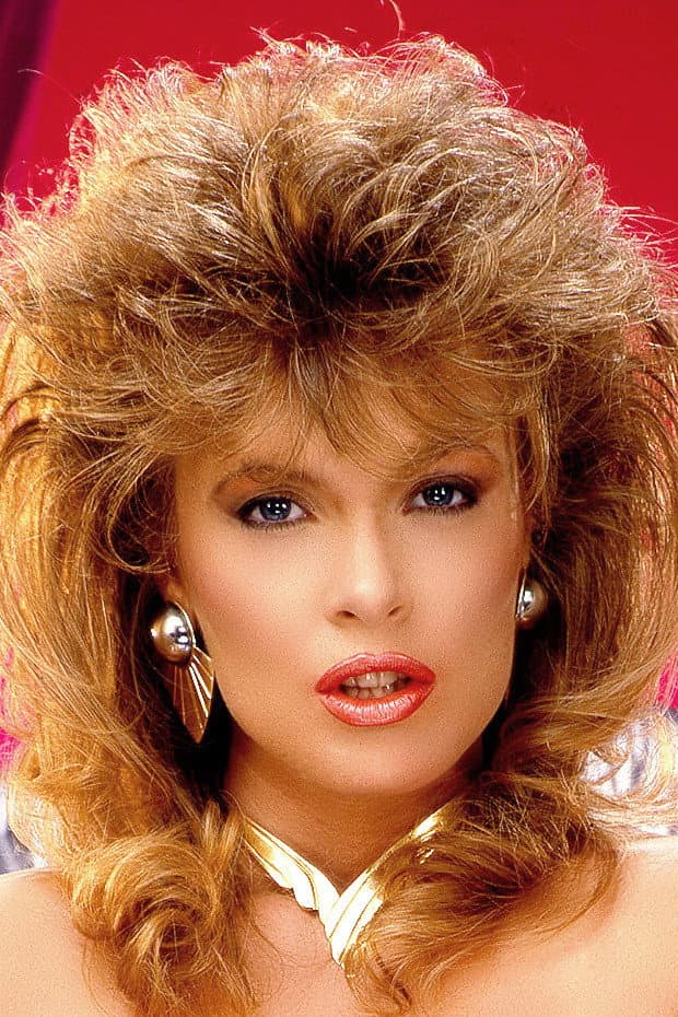 Porsche Lynn profile