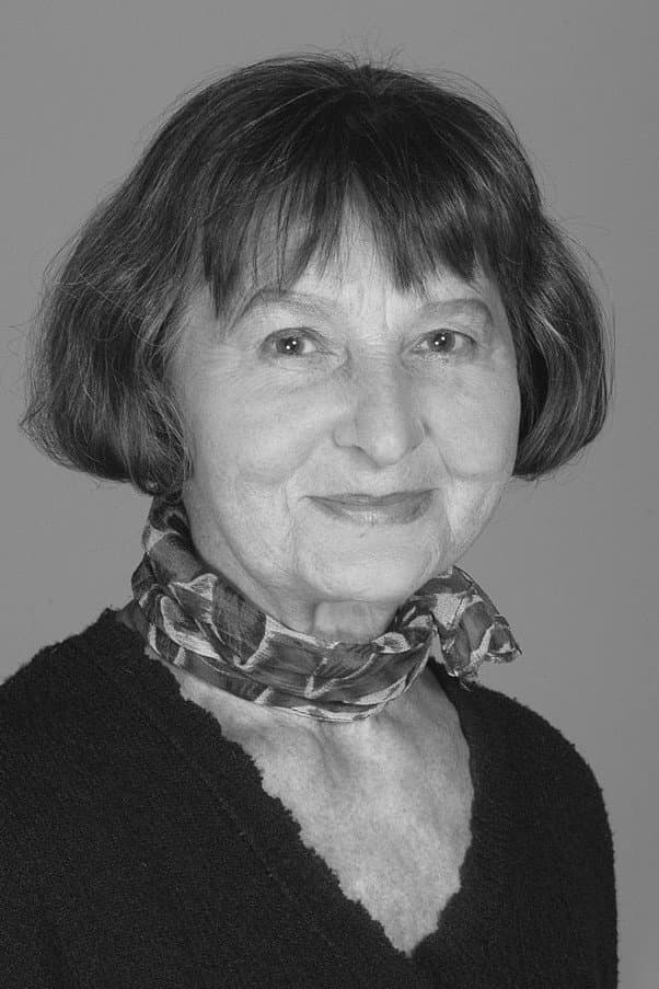 Viera Topinková profile