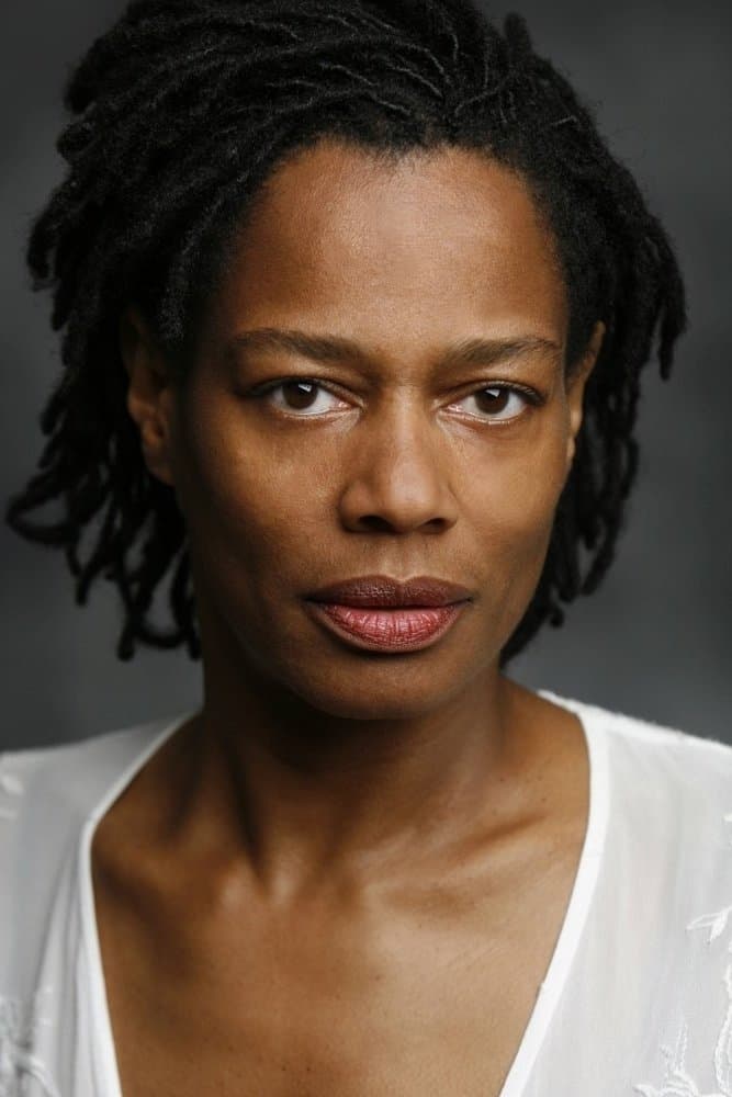 Suzette Llewellyn profile