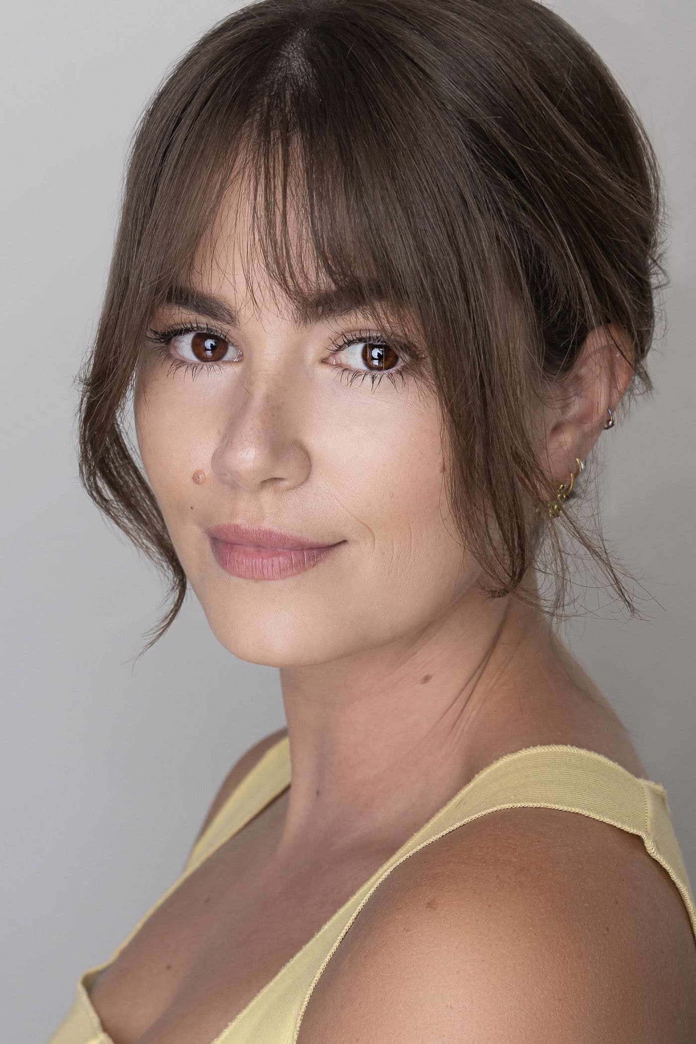 Claire Van Der Linden profile