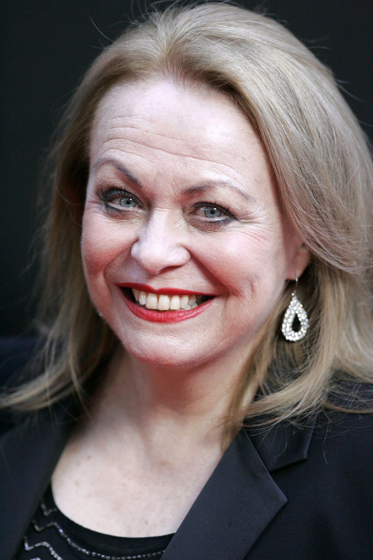 Jacki Weaver profile