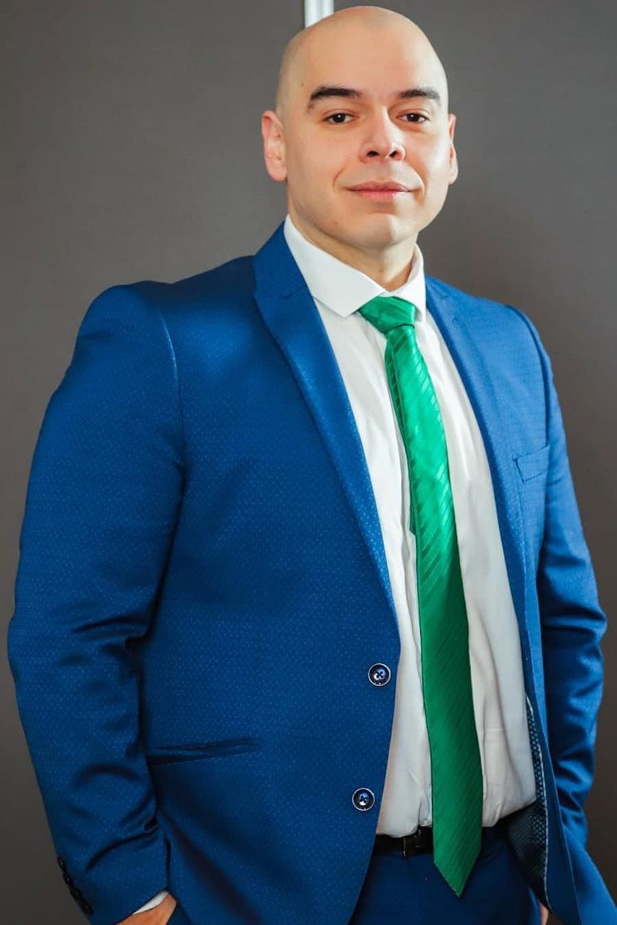 Armando Aquino profile