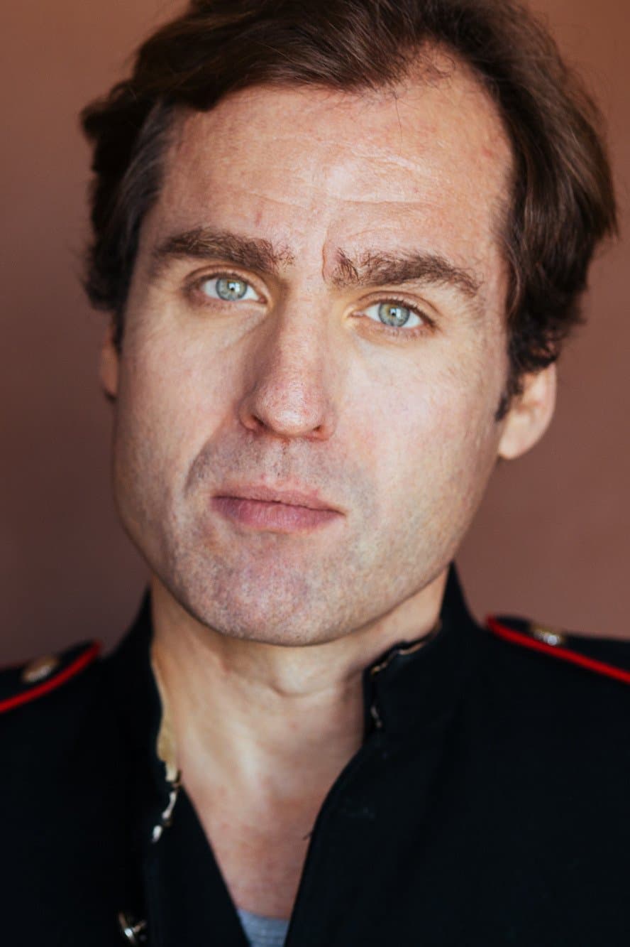 Julian Elfer profile