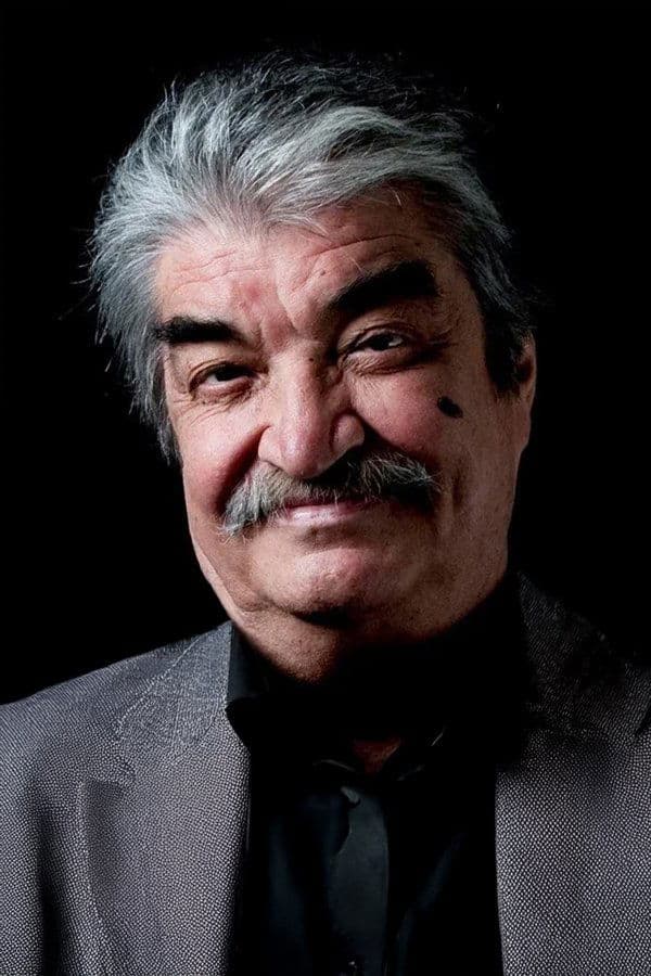 Bülent Kayabaş profile