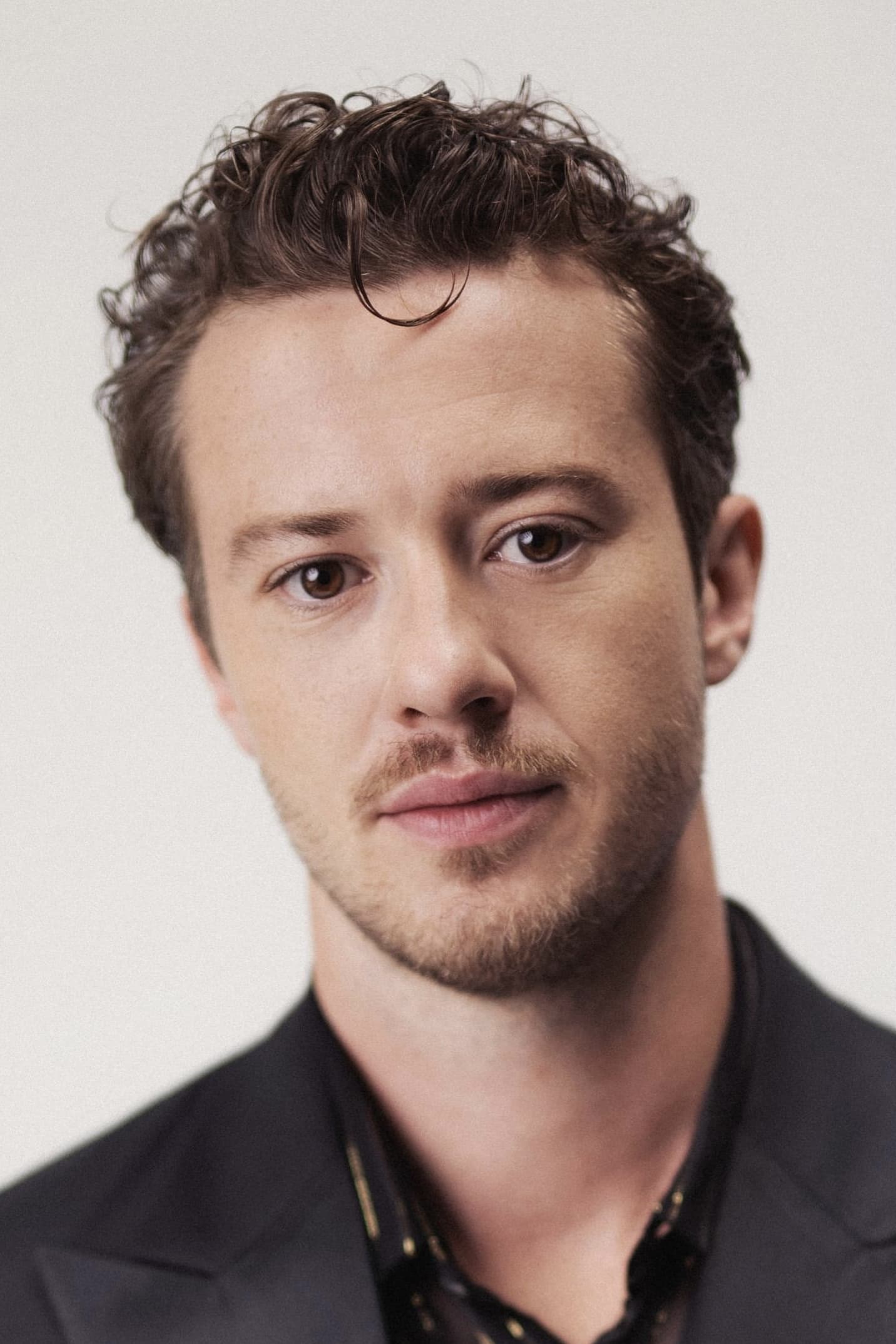 Joseph Quinn profile