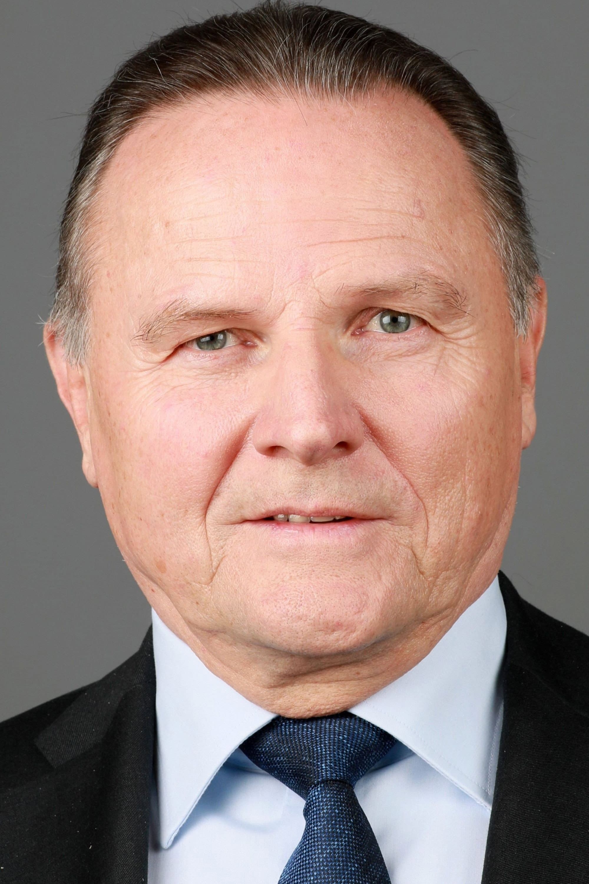 Georg Pazderski profile