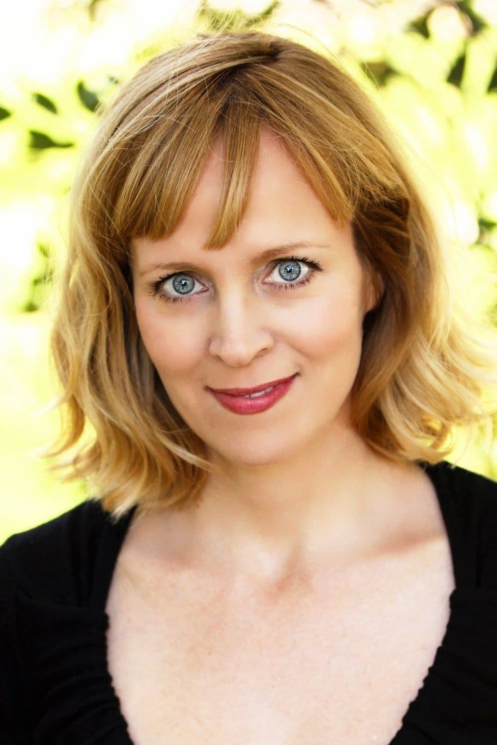 Angela Landis profile