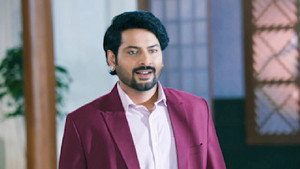 Anupama Falls into Gautam's Trap