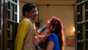 Karishma's Actions Scare Mishra and Mirza