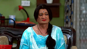 The commissioner gives a spy machine to Happu - Happu Ki Ultan Paltan