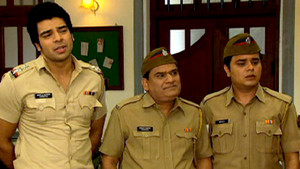 Chowki Mein Drama, Mach Gaya Hungama