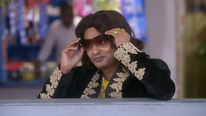 Amma gloats about her singing talent-Happu Ki Ultan Paltan