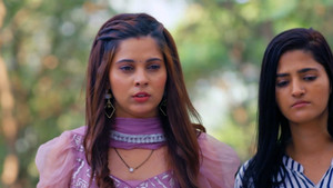 Raavi Gets Jealous