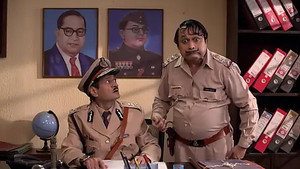 The news of Happu’s transfer delights Rajesh - Happu Ki Ultan Paltan