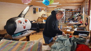 Art, Mishaps, & Waldini