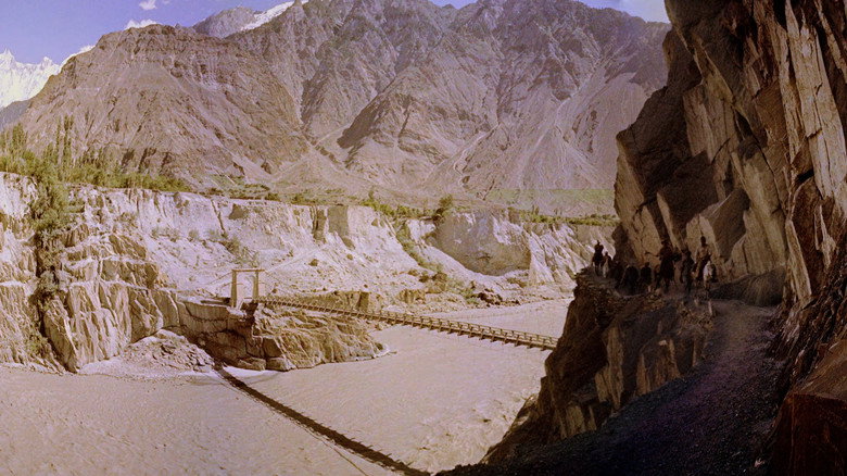 Scene 4
