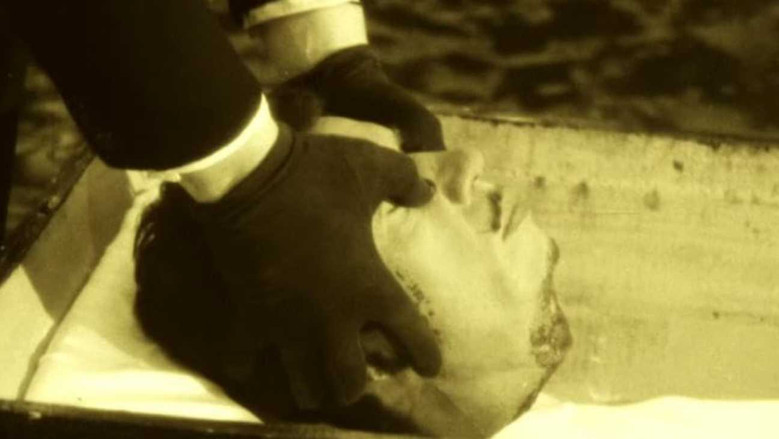 Scene 3