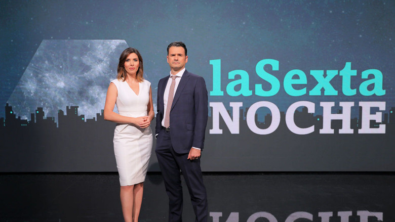 La Sexta noche backdrop